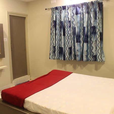 Hotel Lakshmi Grand Visakhapatnam Kamer foto