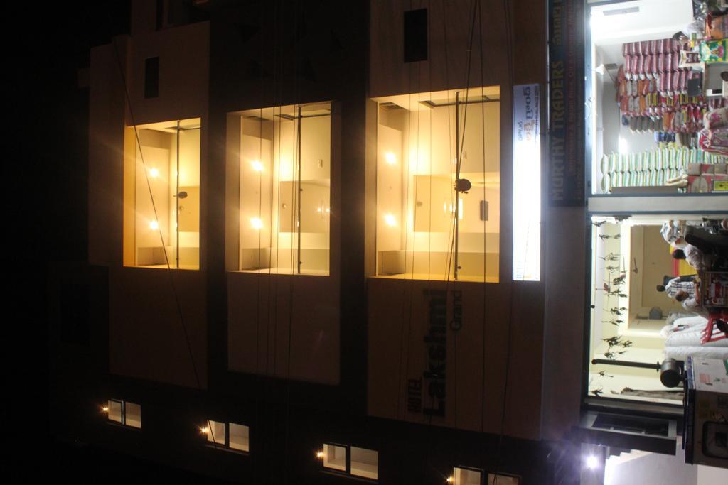 Hotel Lakshmi Grand Visakhapatnam Kamer foto