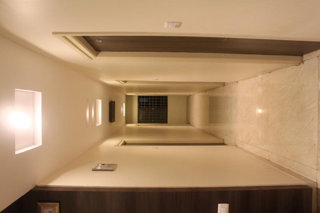 Hotel Lakshmi Grand Visakhapatnam Buitenkant foto